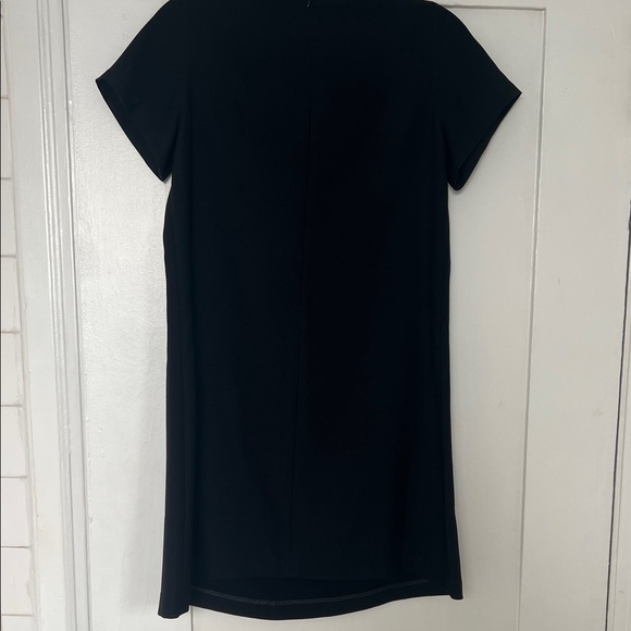 Stylish Black Mini Dress with Red and Cream Accents - Picture 4 of 4